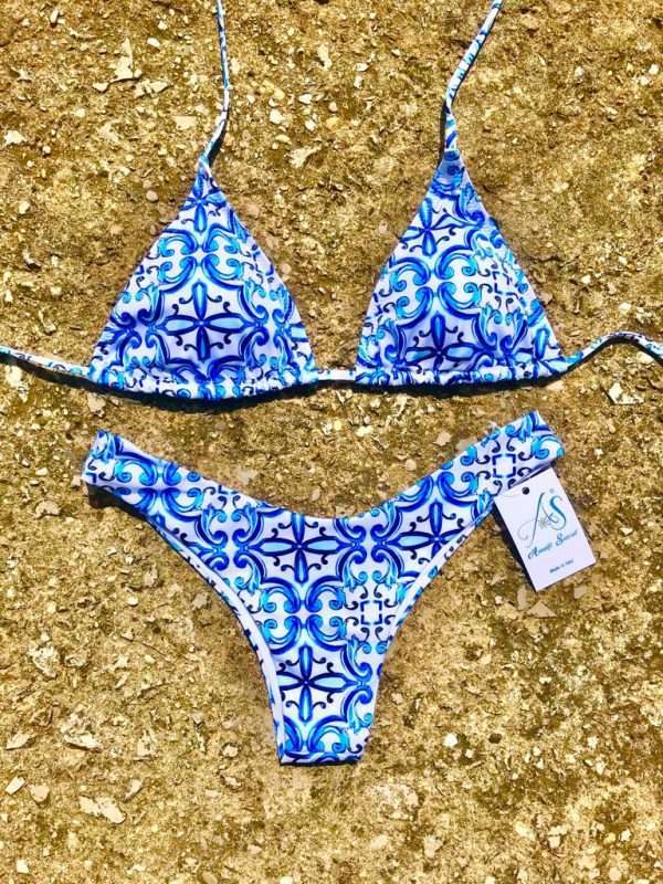 Triangolo Liscio Blue Maiolica