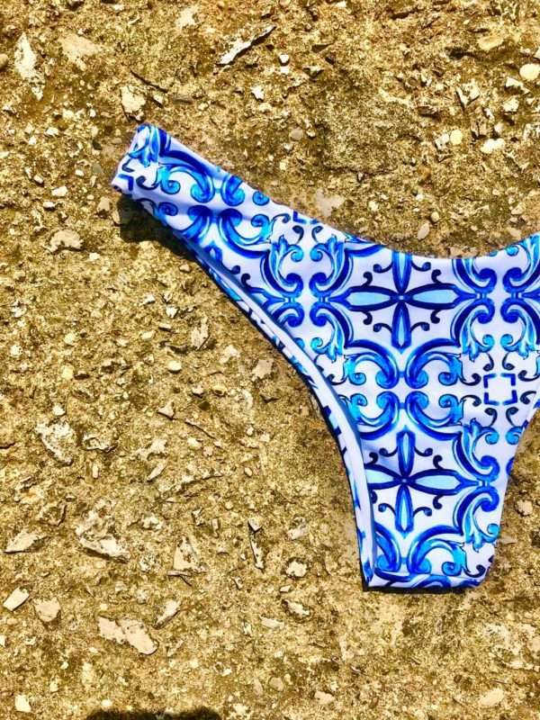 Triangolo Liscio Blue Maiolica - immagine 4